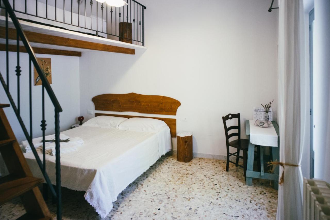 Bed and Breakfast Il Melograno Ceglie Messapica Exterior foto